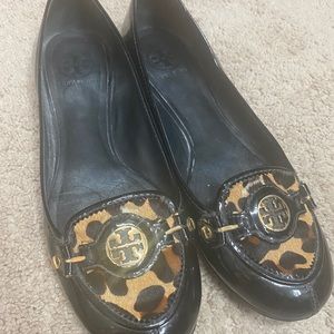TORY BURCH patten leather flats